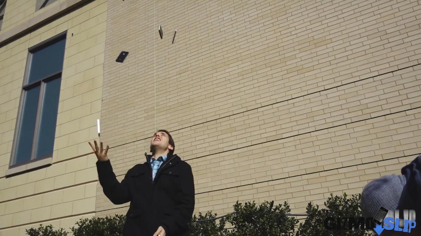 Juggling with iPhones Is Definitely One of the Most Expensive Hobby