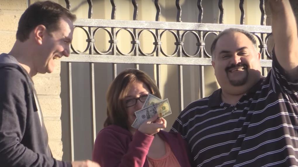 Guy Gives $100 Bills To People Who Are Friendly to Him